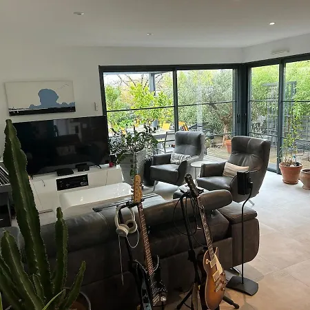 D Architecte Moderne Et Piscine Ferienhaus